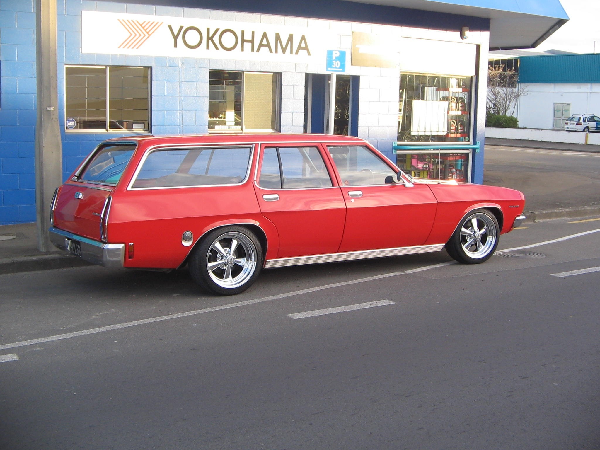 Holden HQ on Cragar SS