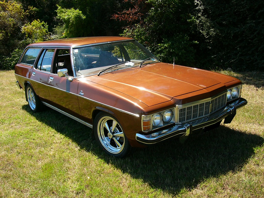 Holden HQ on Cragar SS