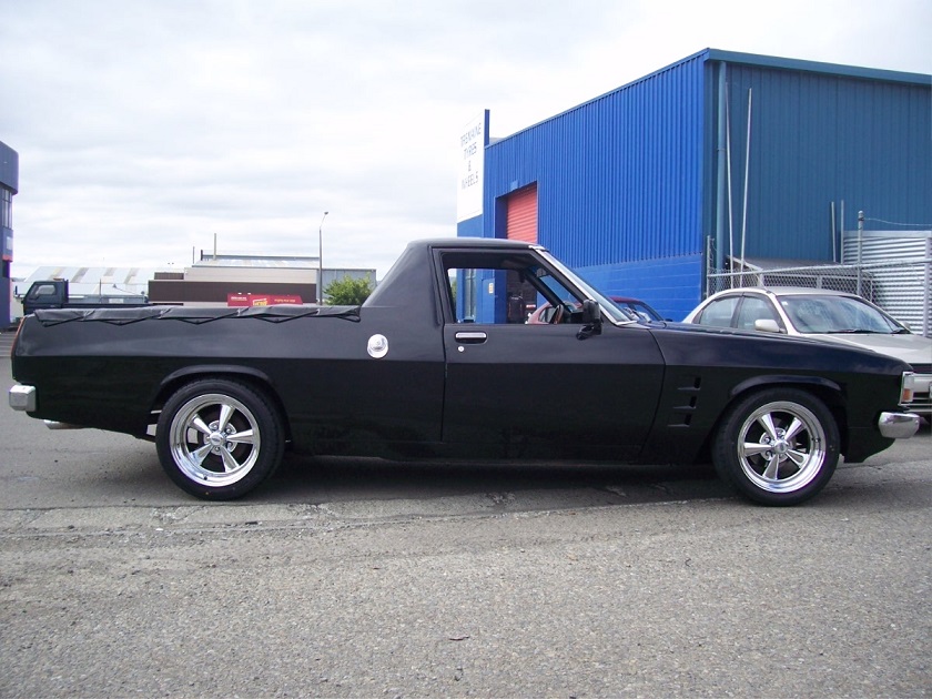 Holden HZ on Cragar SS
