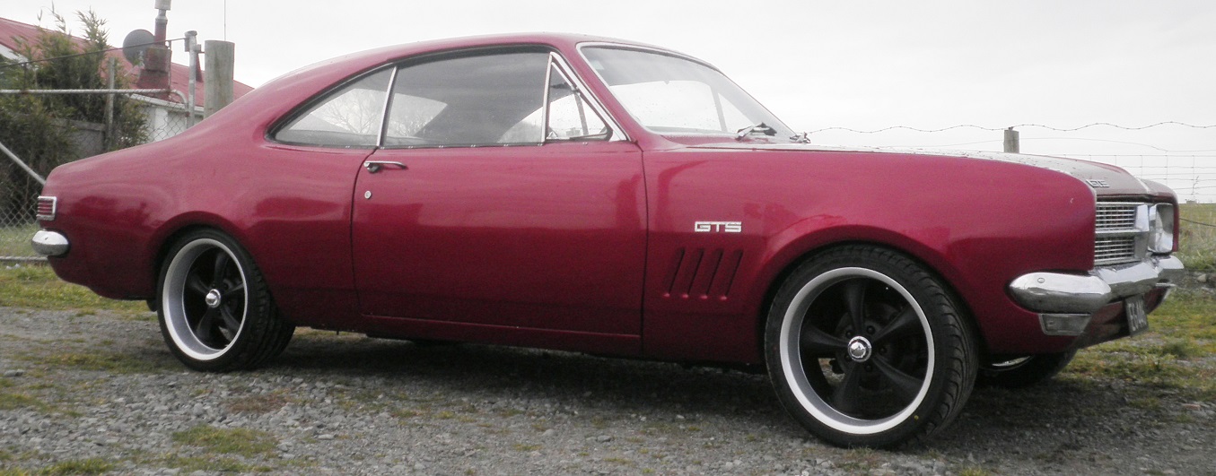 Holden Monaro on Ridler R695