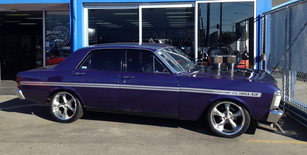 Ford Falcon on Ridler 695
