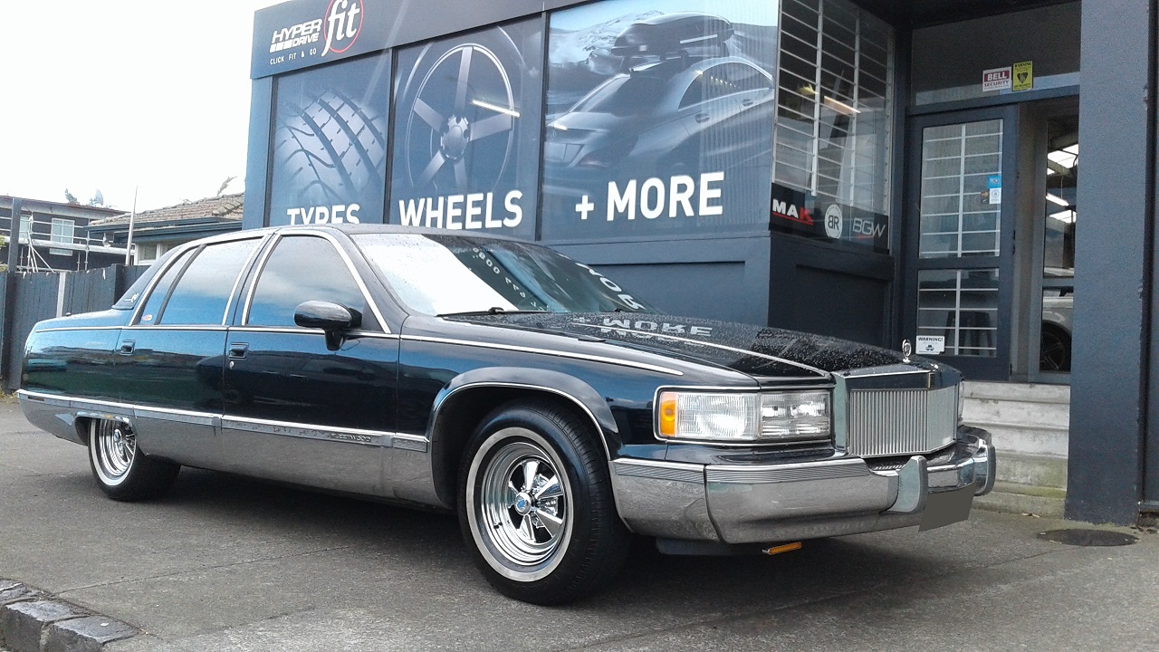 Cadillac Fleetwood on Cragar SS