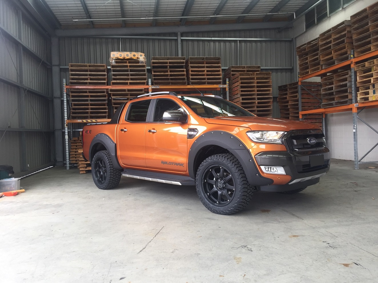 Ford Ranger on Black Rhino Glamis 275-55R20 AMP AT
