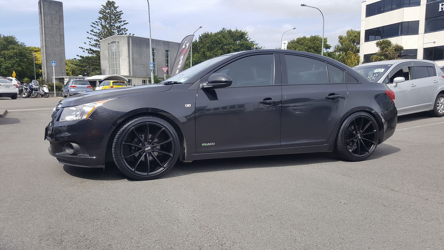 Holden Cruze on BGW Titan