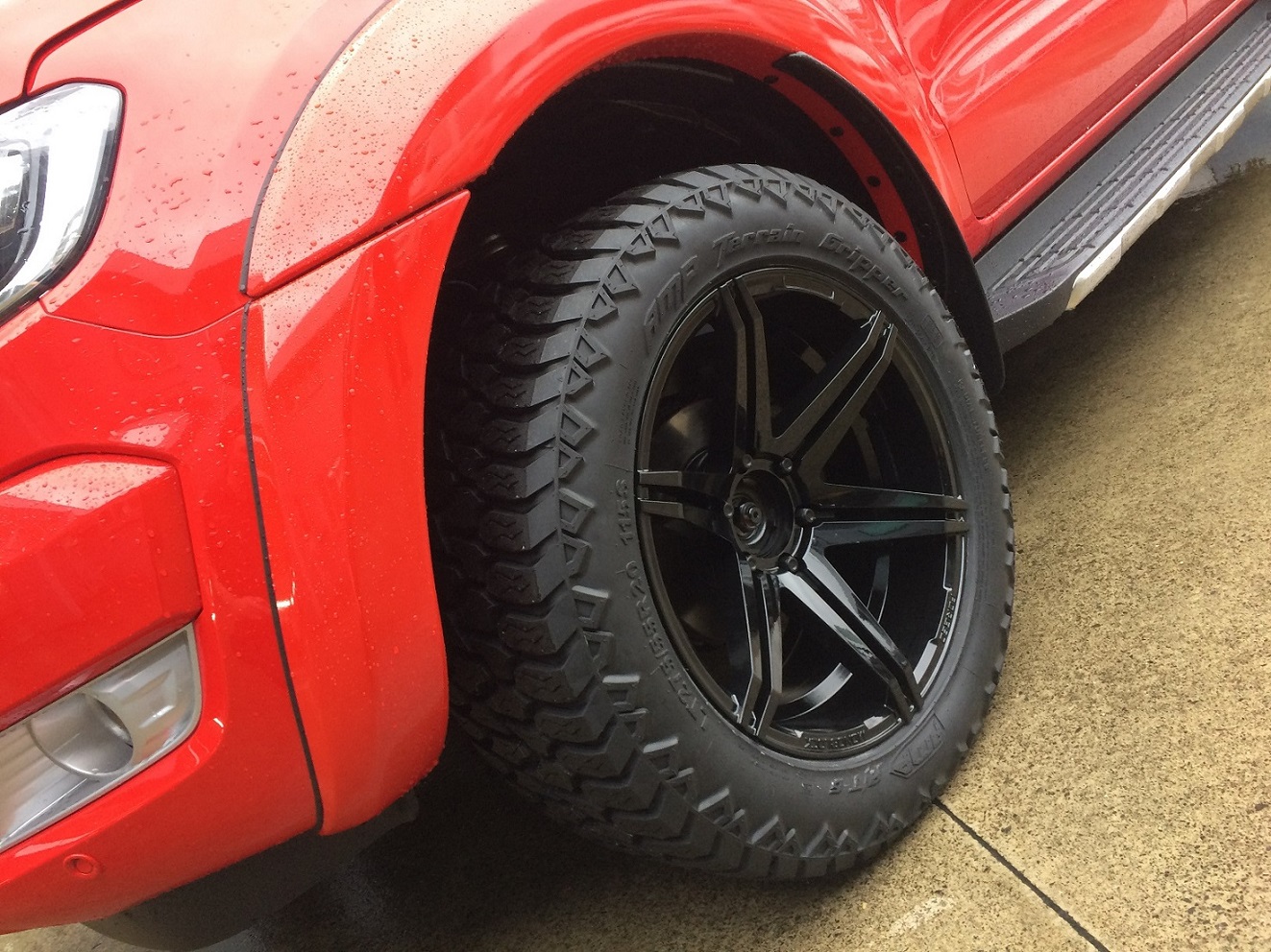 Ford Ranger on BGW Tempest & 275/55R20 AMP AT