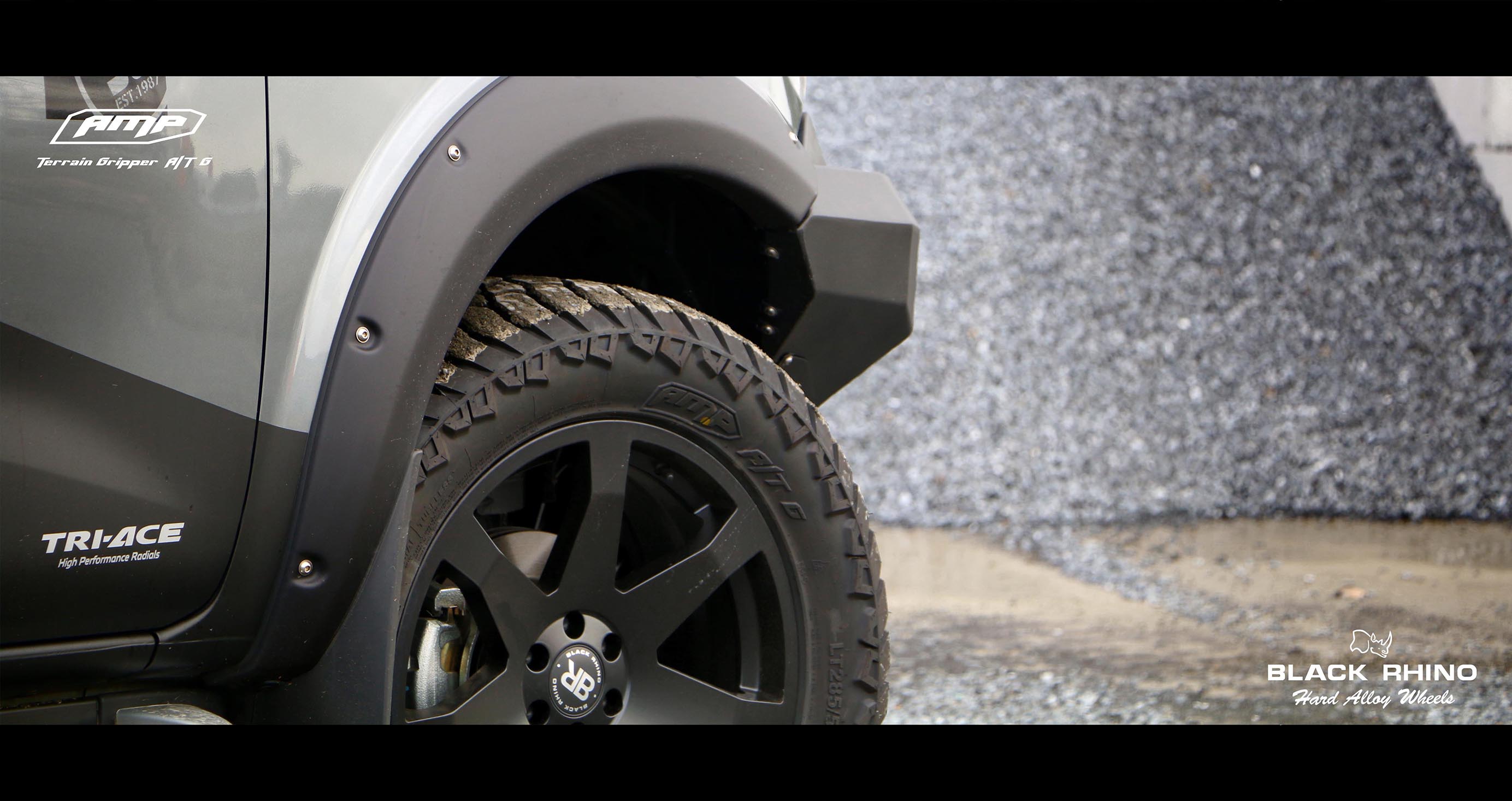Navara Black Rhino Mozambique 285/55R20 AMP