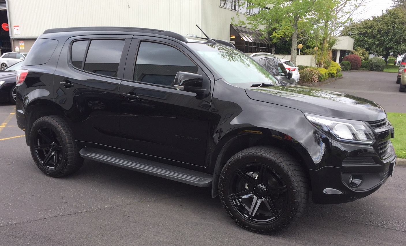 Holden Colorado7 on BGW Tempest