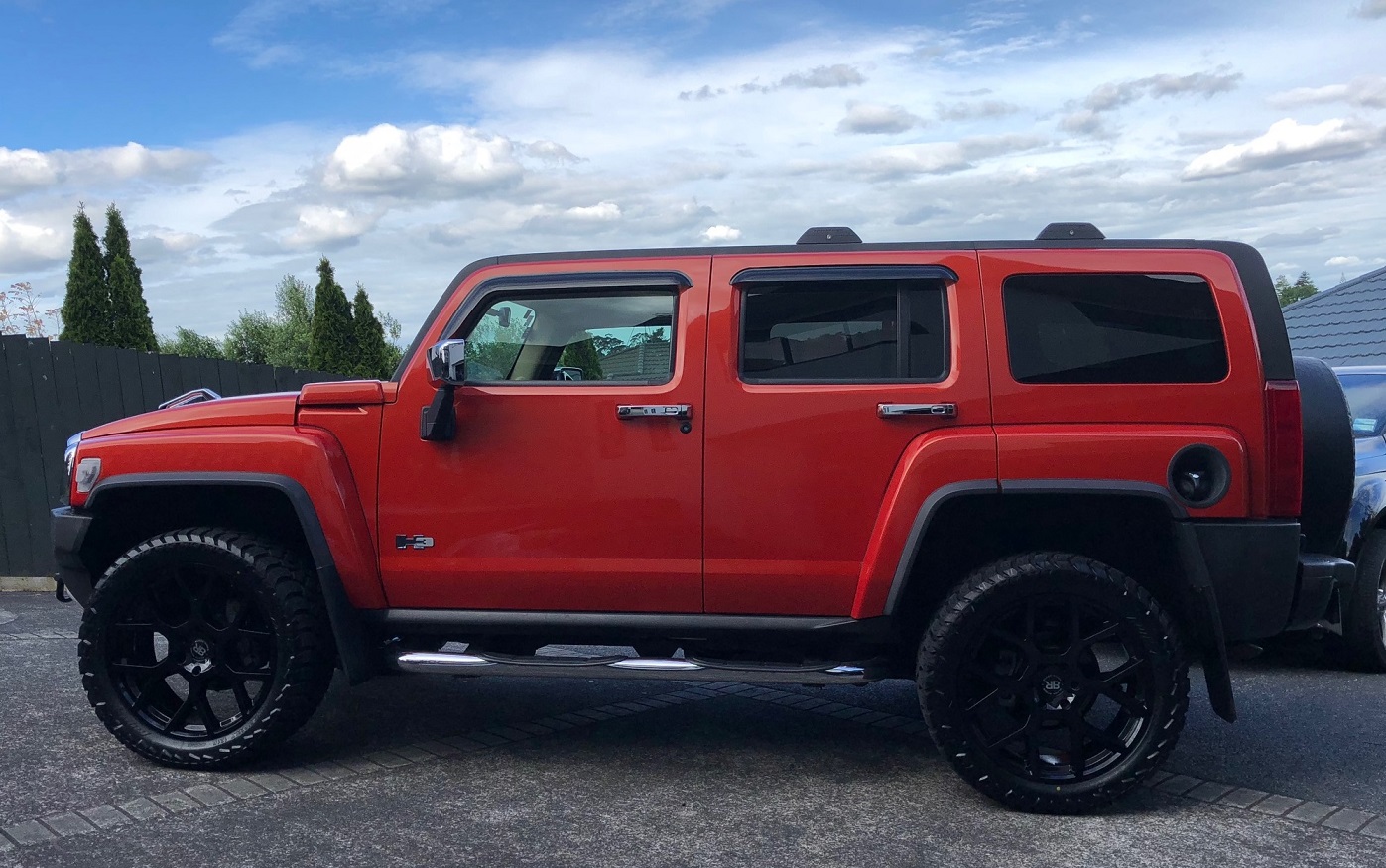 Hummer H3 on Black Rhino Tembe & AMP A/T