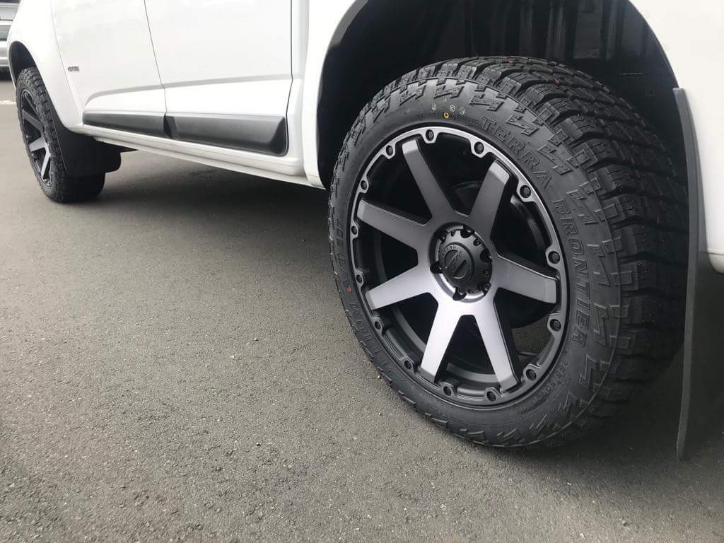 Holden Colorado on BGW Vader & Delium A/T