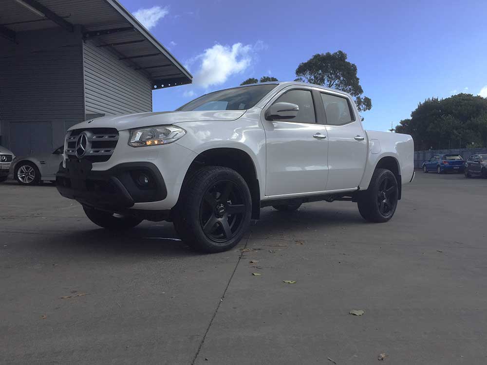 Mercedes X Class on BGW Stroke 265/50R20 LS588