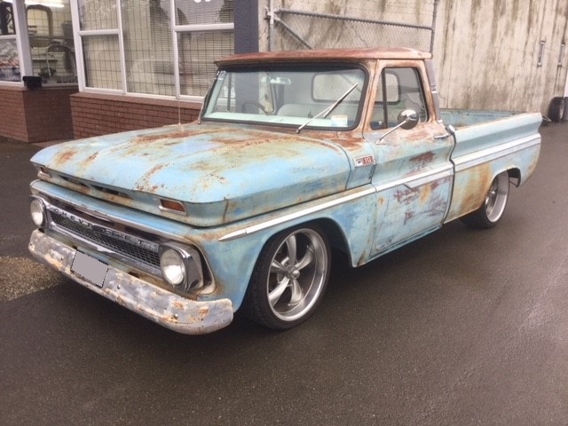 Chev Pickup on Ridler R695