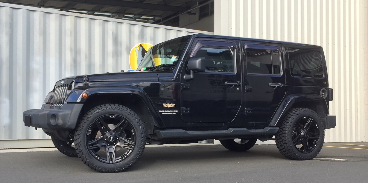 Jeep Wrangler on BGW Tuff & AMP A/T