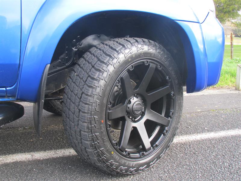 Mazda BT50 on BGW Vader
