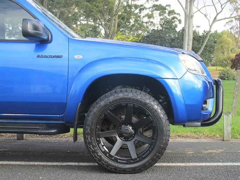 Mazda BT50 on BGW Vader