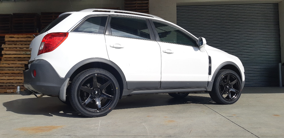 Holden Captiva on BGW Cartel