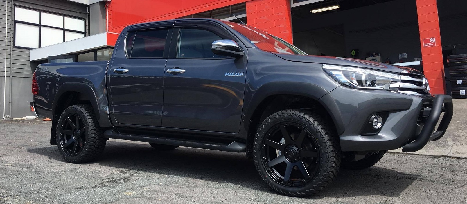 Toyota Hilux on BGW Vader