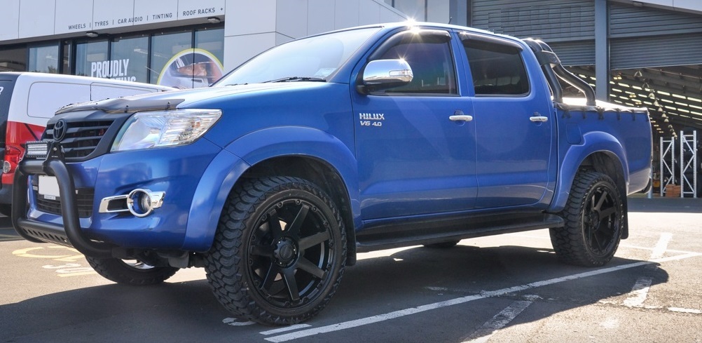Toyota Hilux on BGW Vader