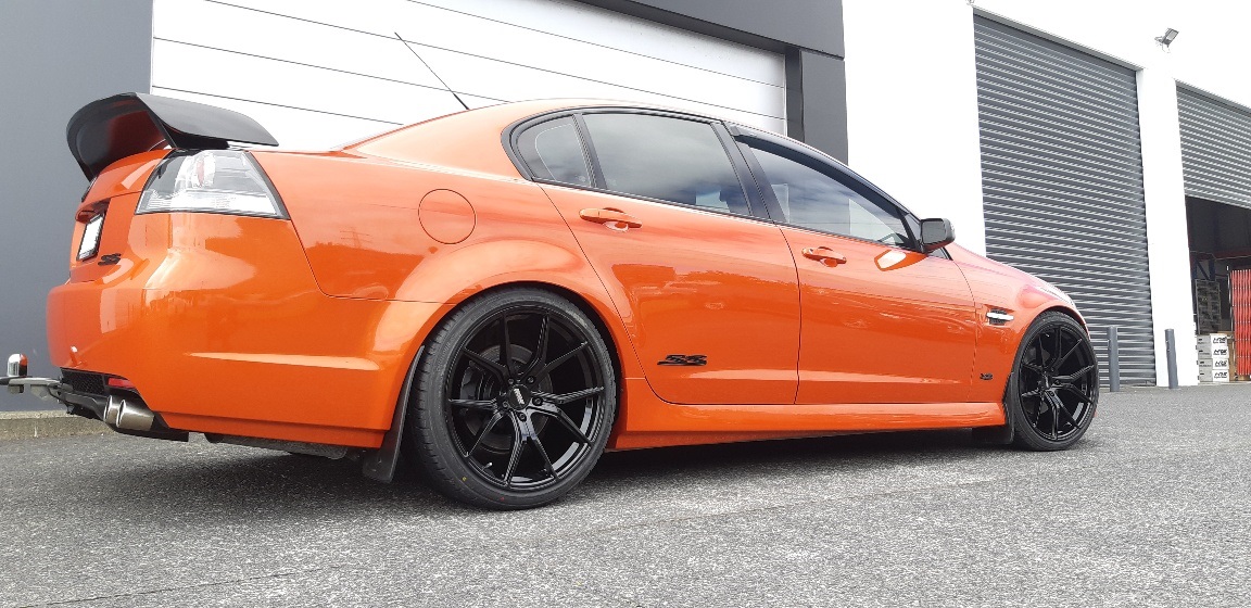 Holden Commodore on BGW Compton