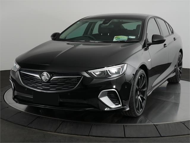 Holden Commodore ZB on BGW Pursuit