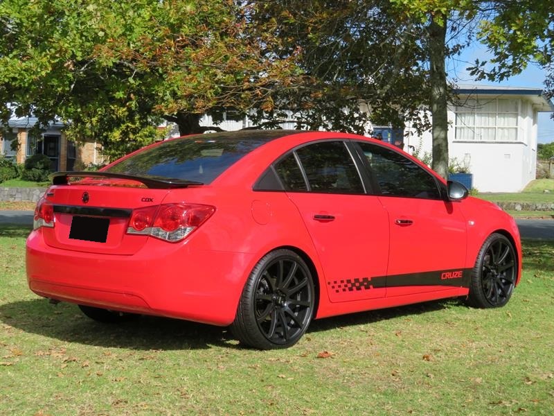 Holden Cruze on BGW Pursuit