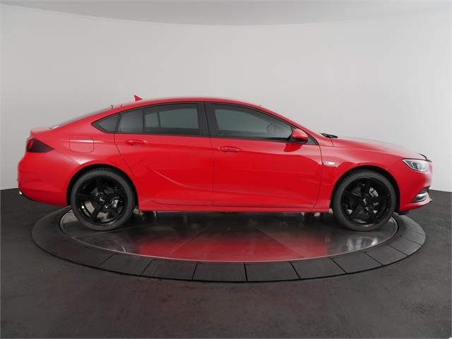 Holden Commodore ZB on BGW Torque