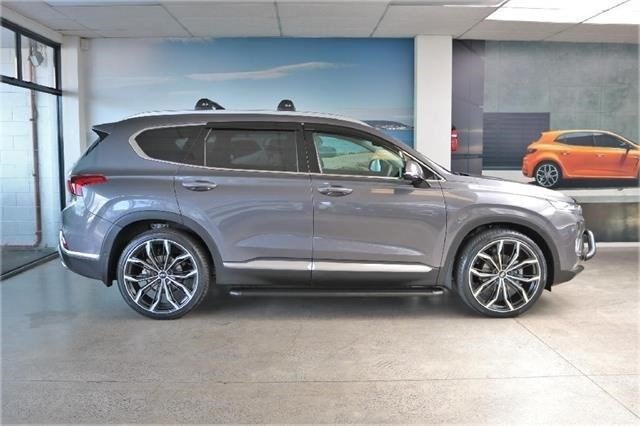 Hyundai Santa Fe on BGW Black Widow