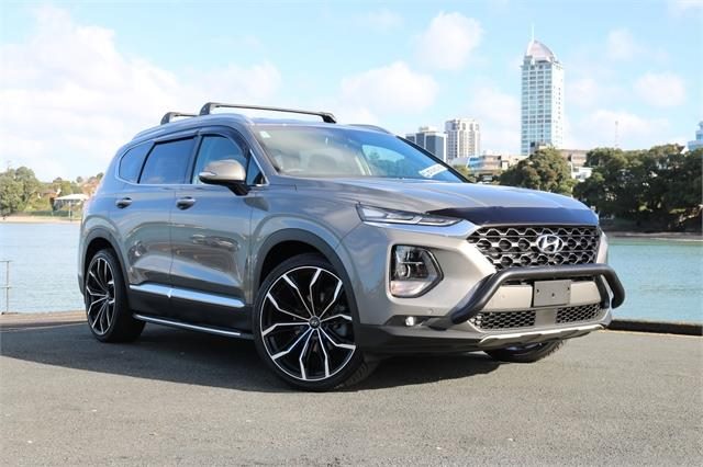 Hyundai Santa Fe on BGW Black Widow