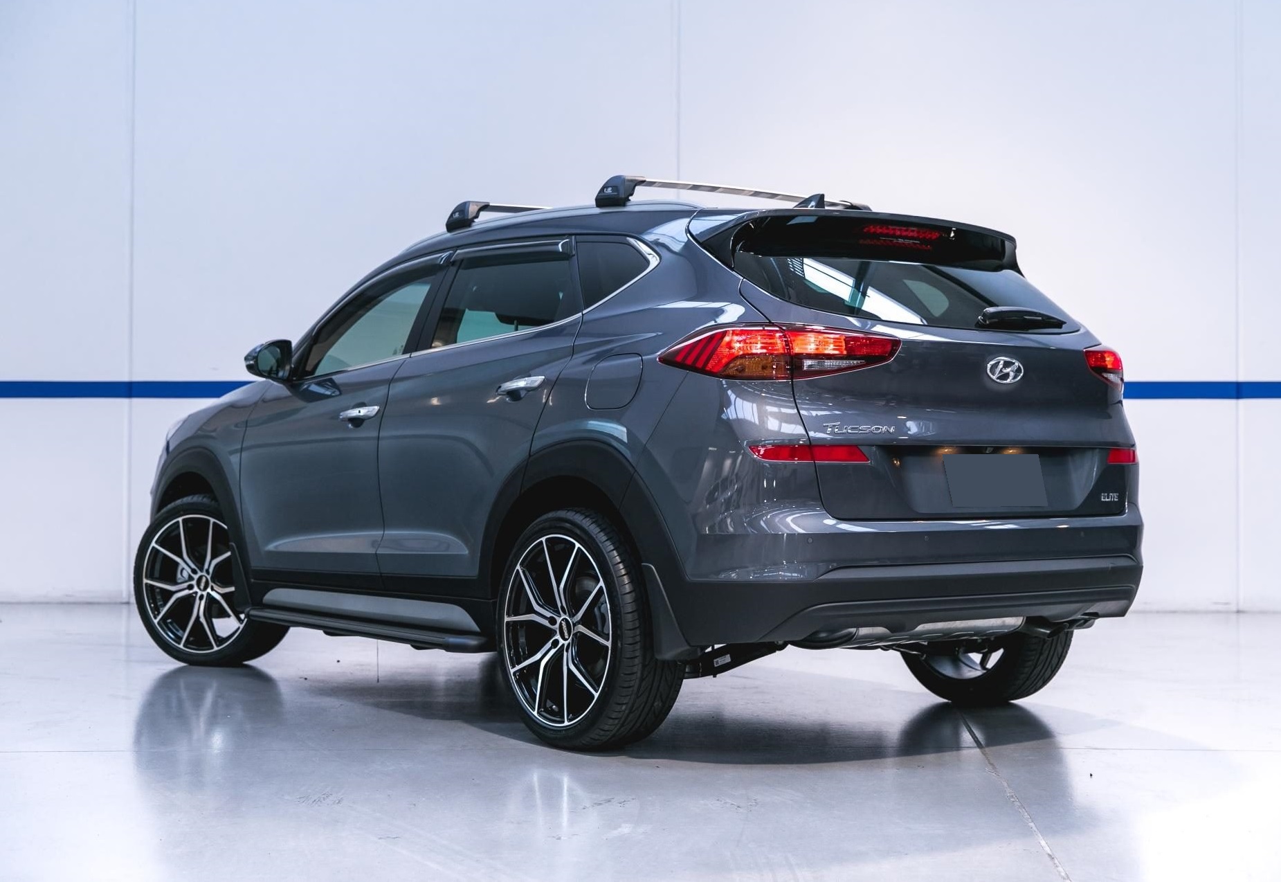 Hyundai Tucson on BGW Compton