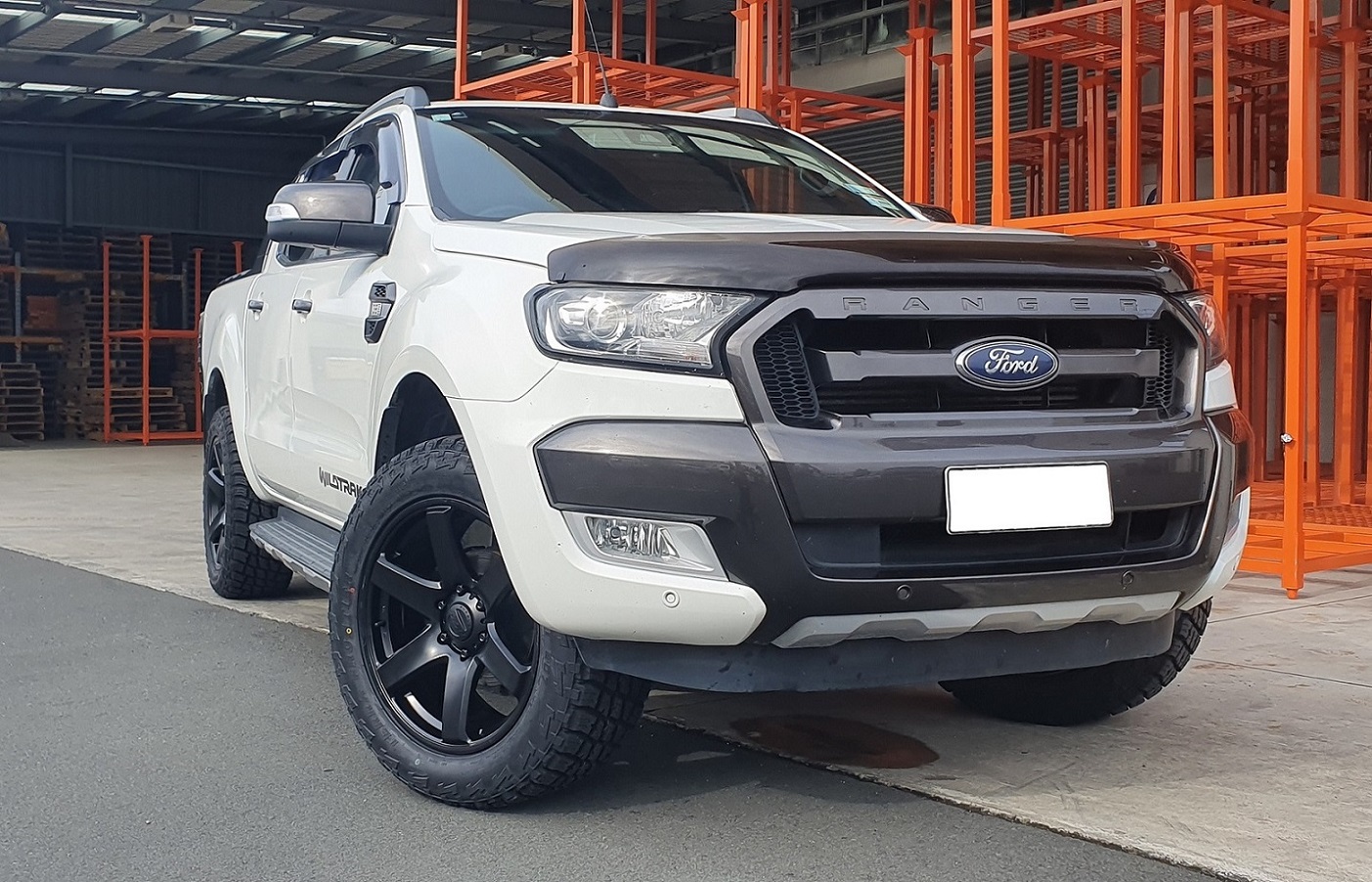 Ford Ranger on BGW Beast with 275 55R20 Delium AT