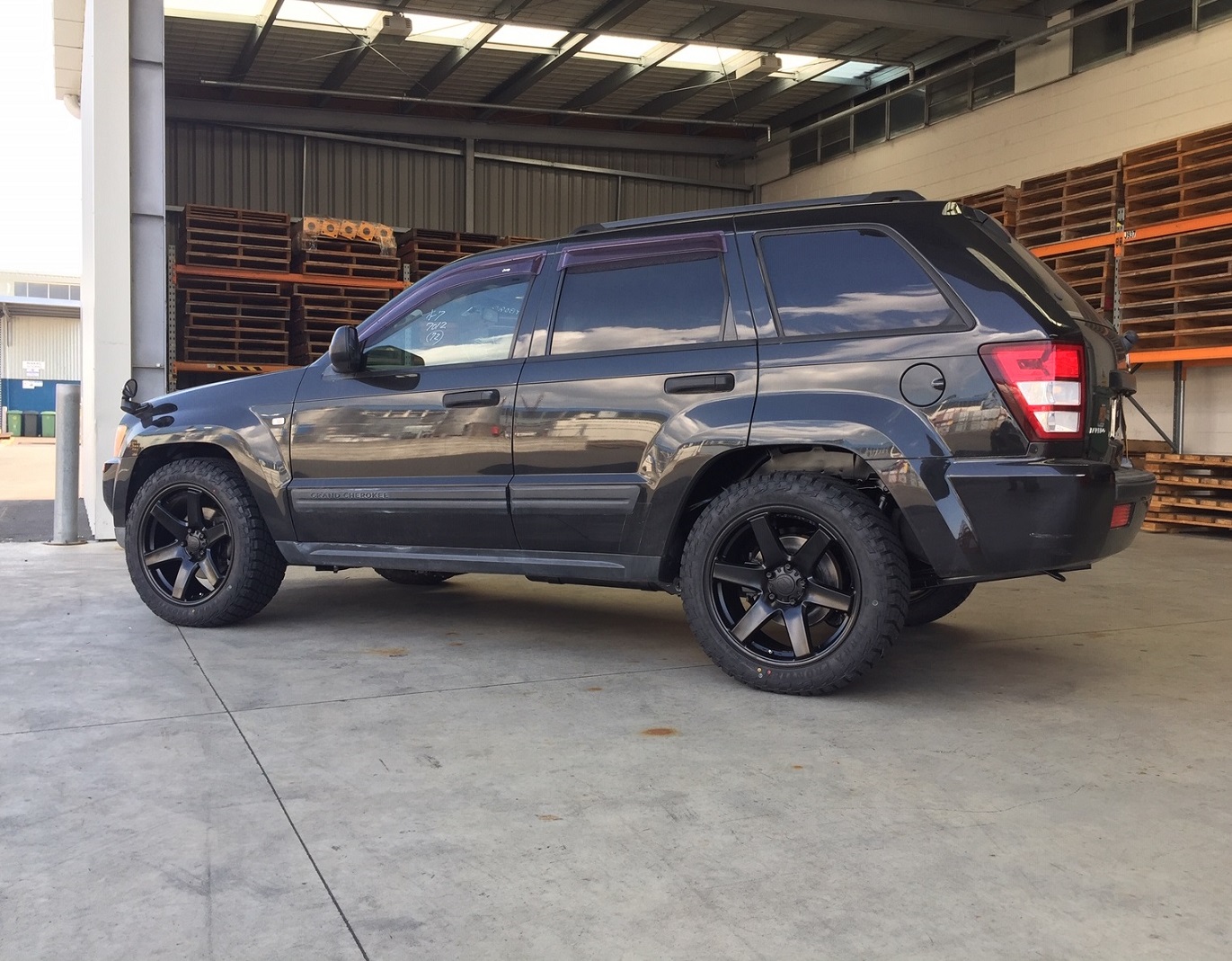 Jeep Grand Cherokee on BGW Beast