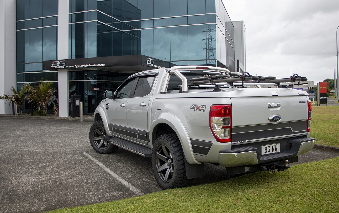 Ford Ranger on BGW Beast w 33x12.5R20 Delium M.T