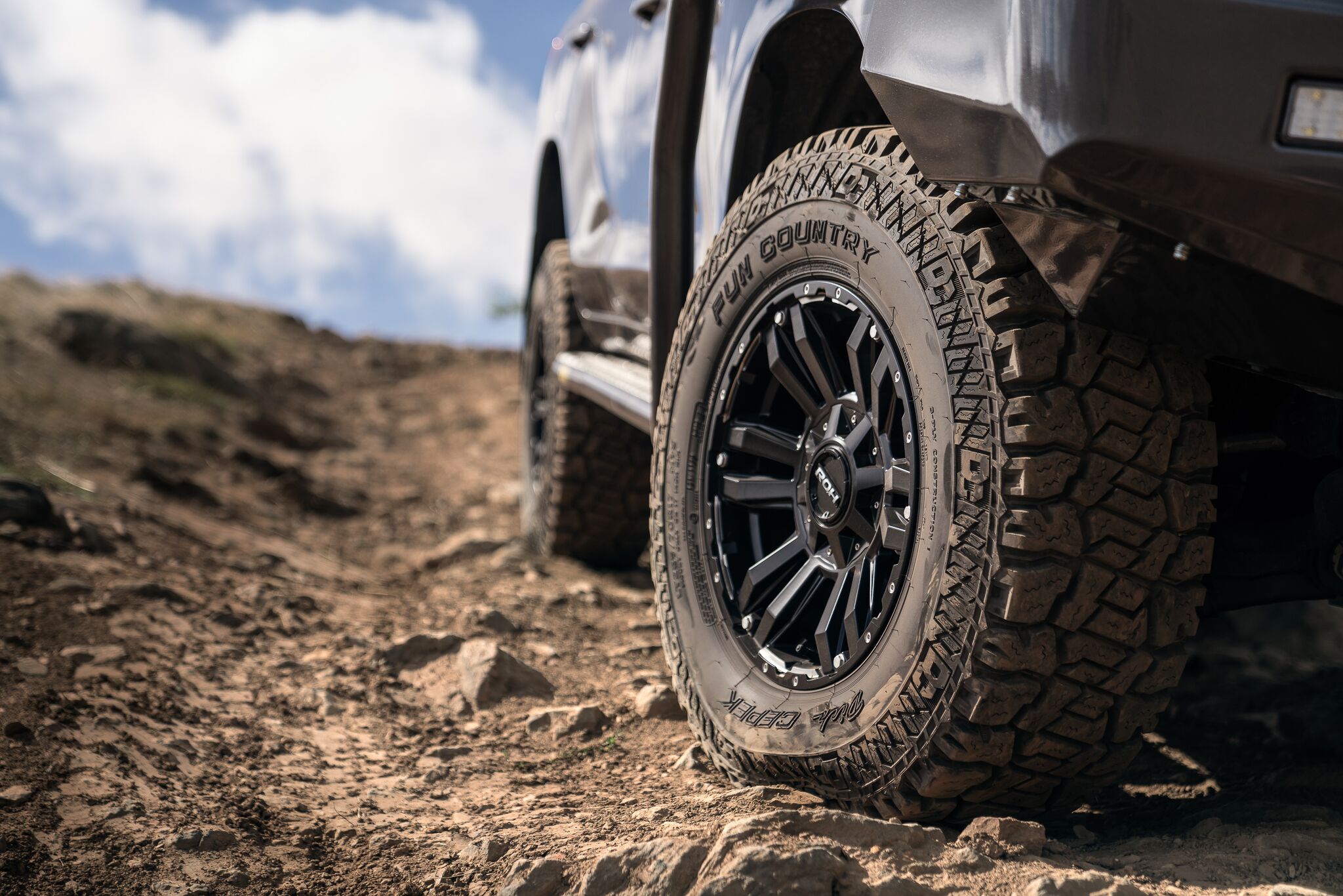 Toyota Land Cruiser 200 Series on ROH Vapour