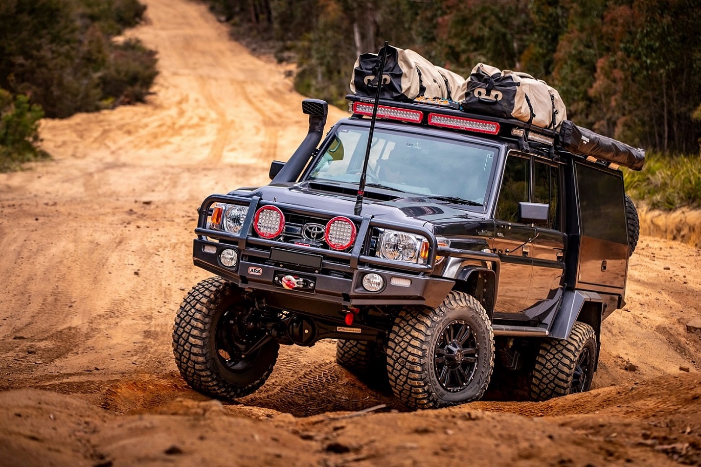 Toyota Land Cruiser 79 Series on ROH Vapour