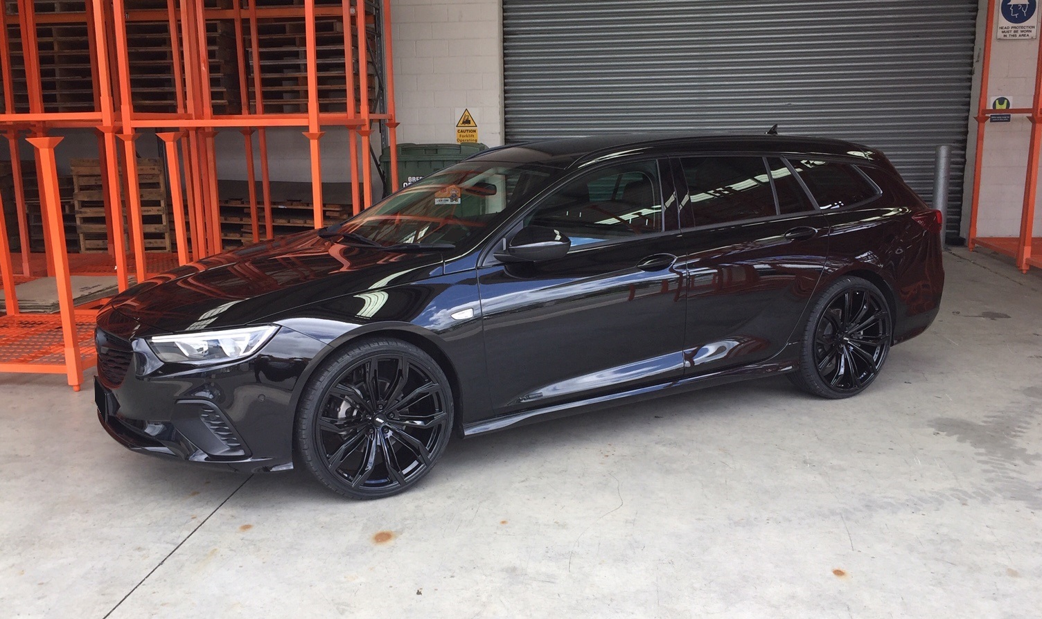 Holden Commodore ZB on BGW Black Widow