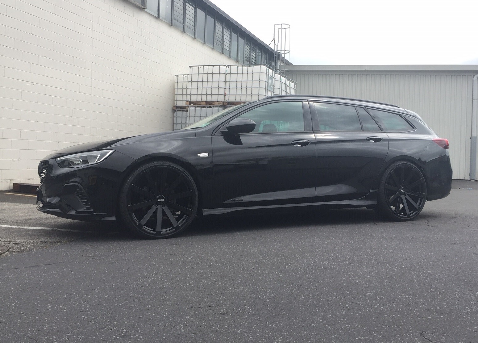 Holden Commodore ZB on BGW VM12