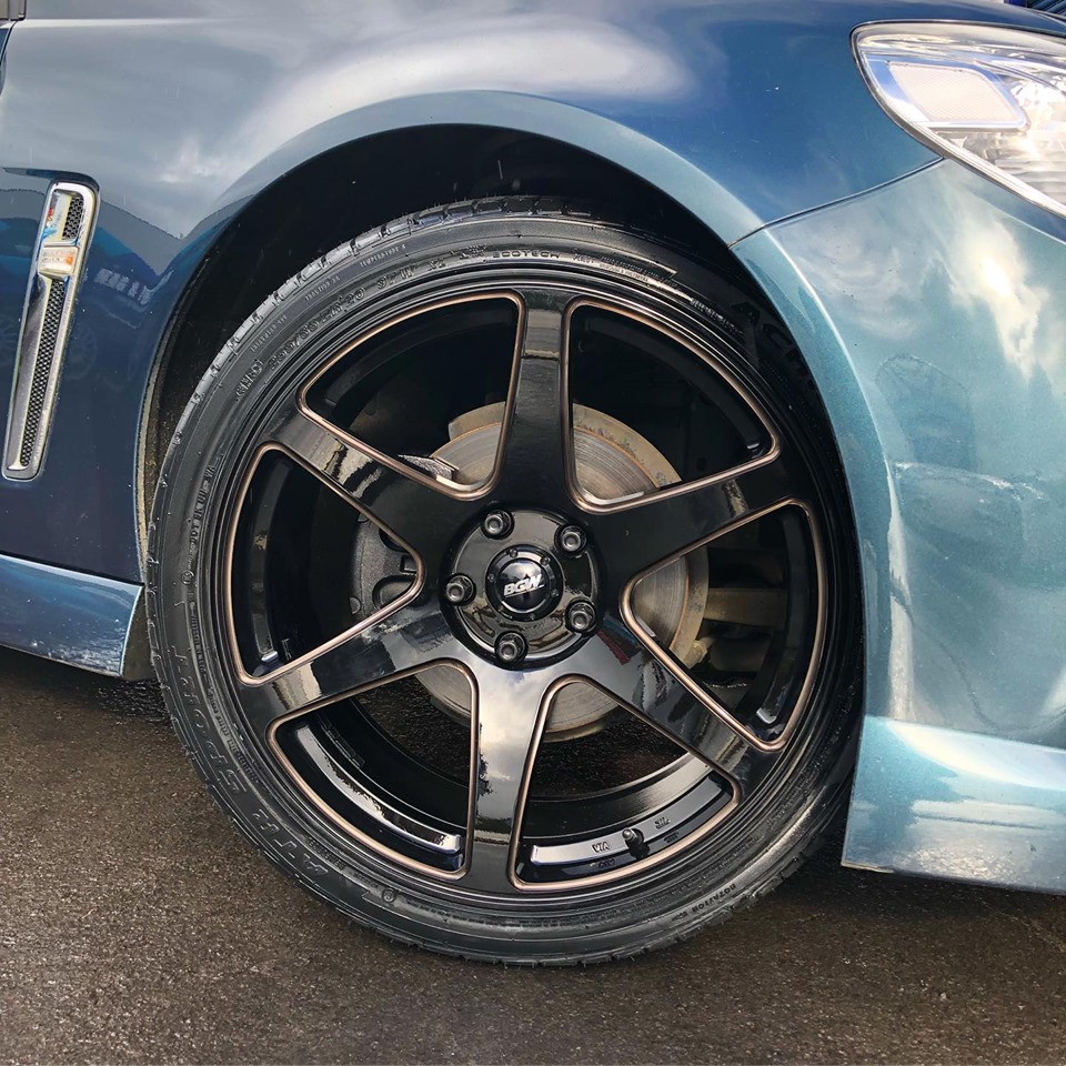 Holden Commodore VF on BGW Cartel