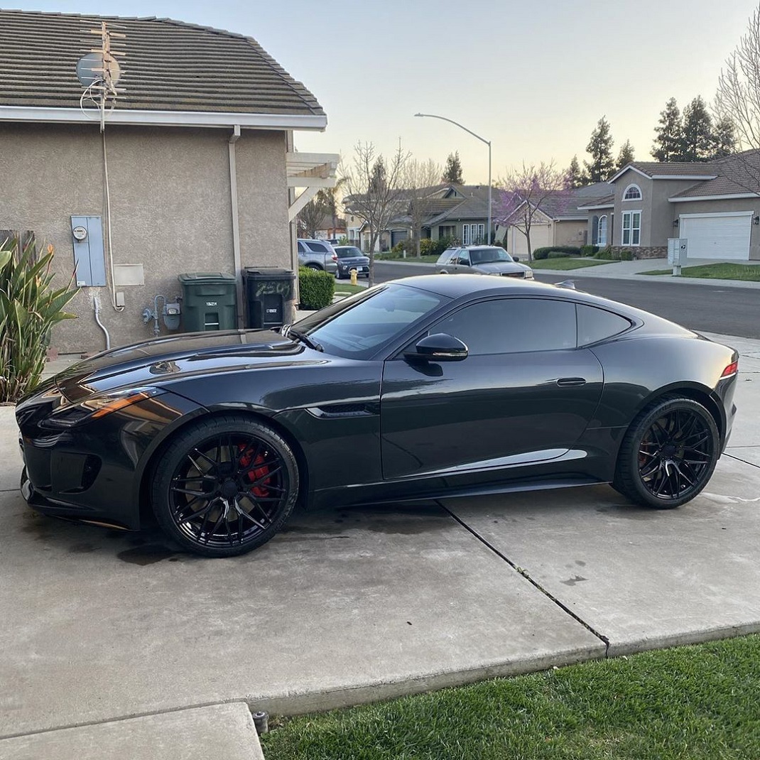 Jaguar F Type on Covert CV1