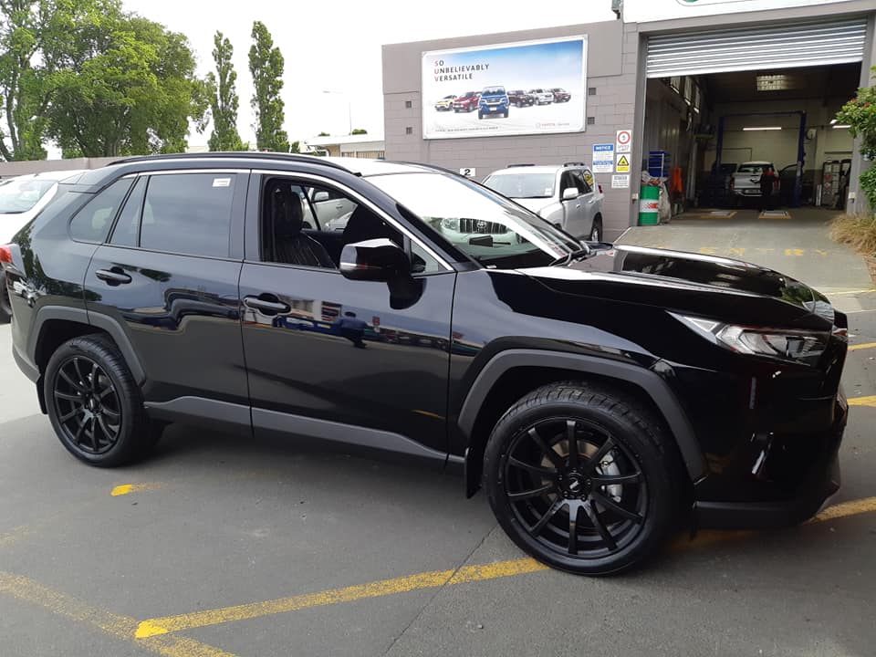 Toyota Rav4 on BGW Pursuit