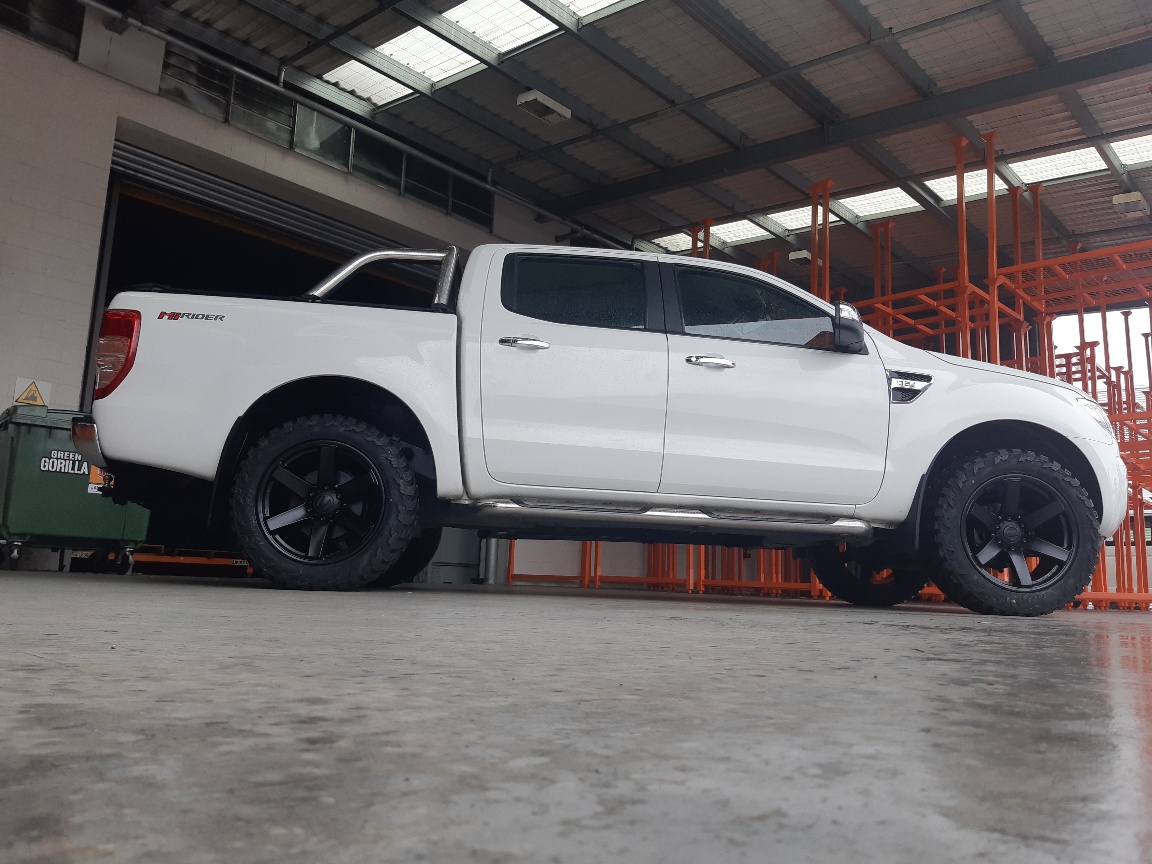 Ford Ranger on BGW Beast with 275 55 R20 AMP Muds
