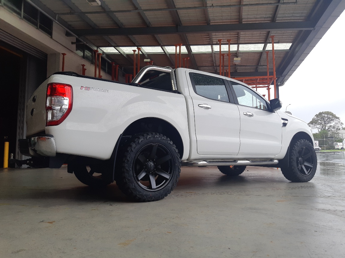 Ford Ranger on BGW Beast with 275 55 R20 AMP Muds