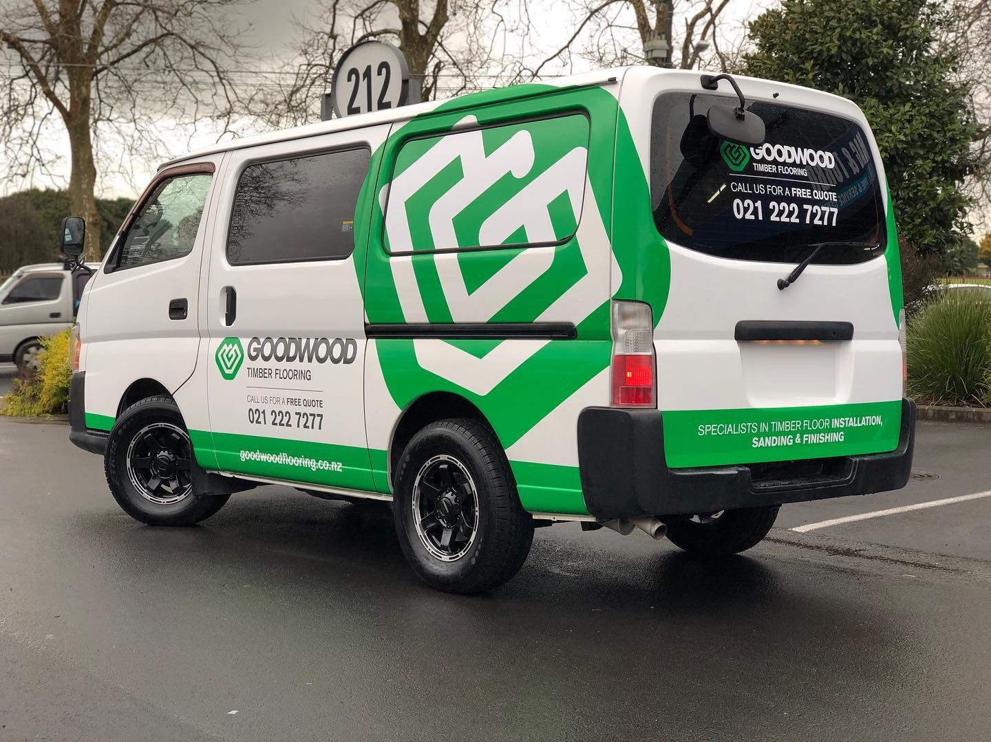 Nissan Caravan on BGW Bandit