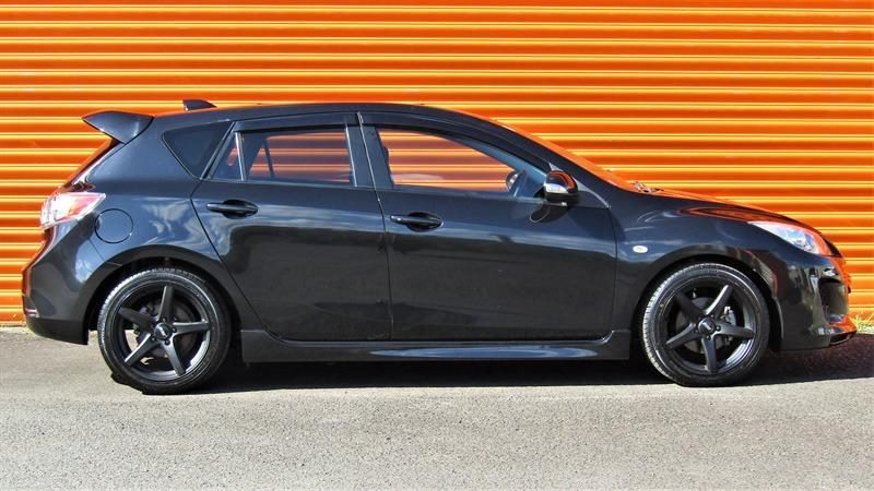 Mazda Axela on BGW Apex