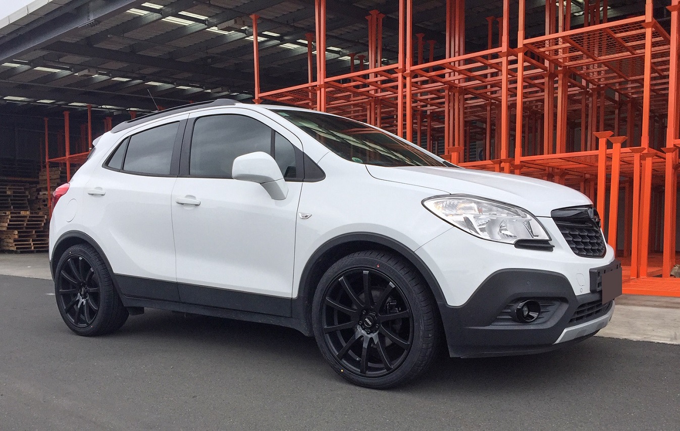 Holden Trax / Opel Mokka on BGW Pursuit