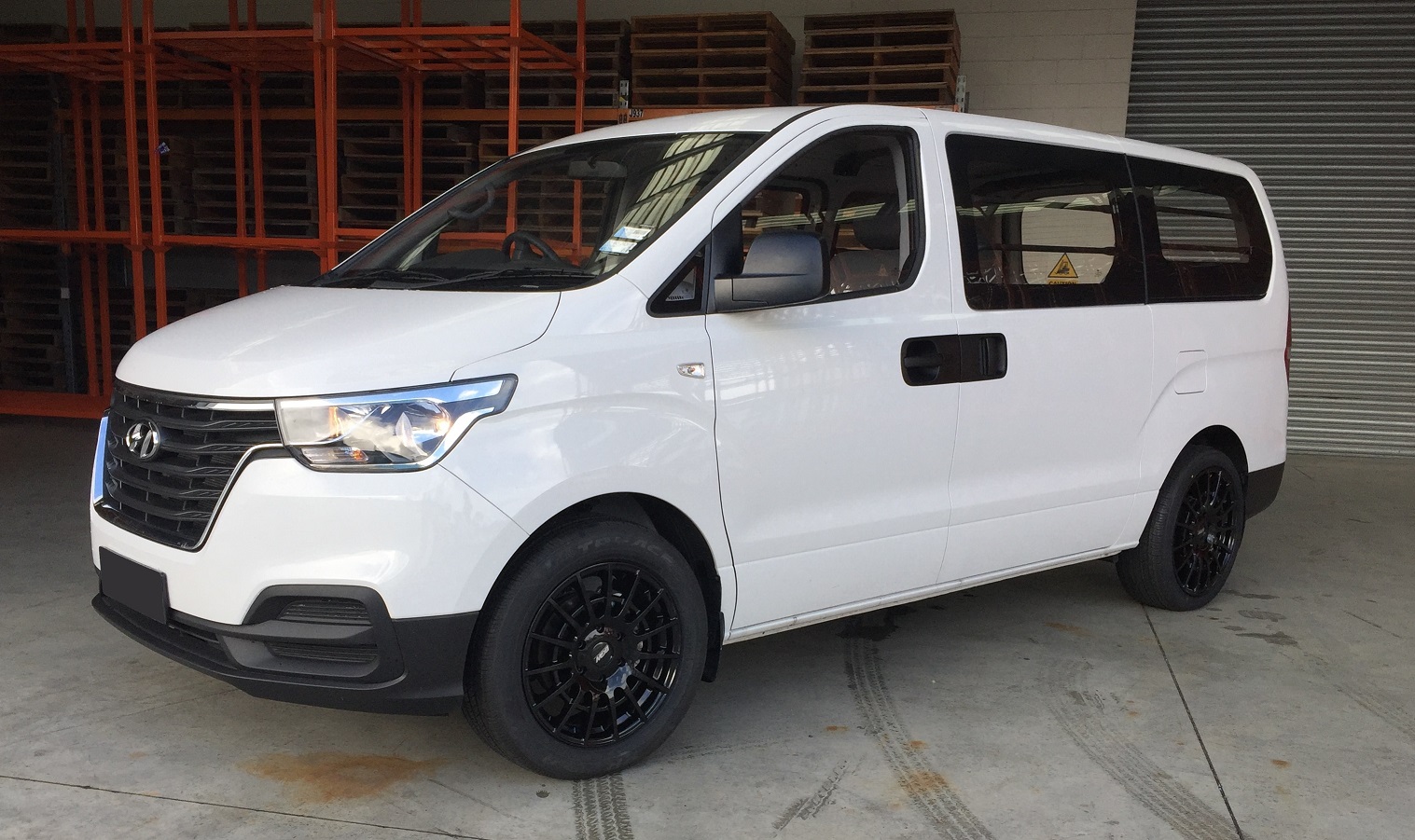 Hyundai iLoad on BGW Transporter