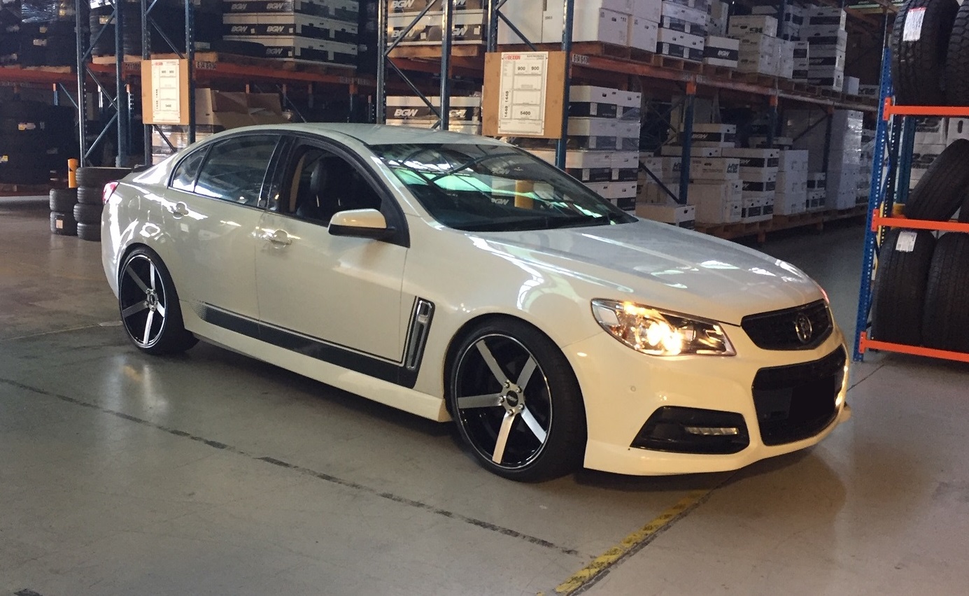 Holden Commodore VF on BGW Torque