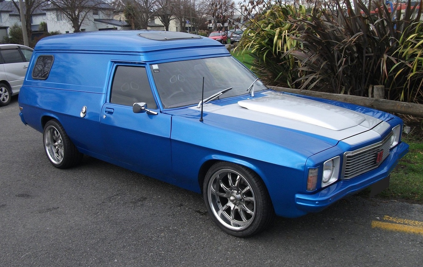 Holden HZ Panelvan on Ridler R650