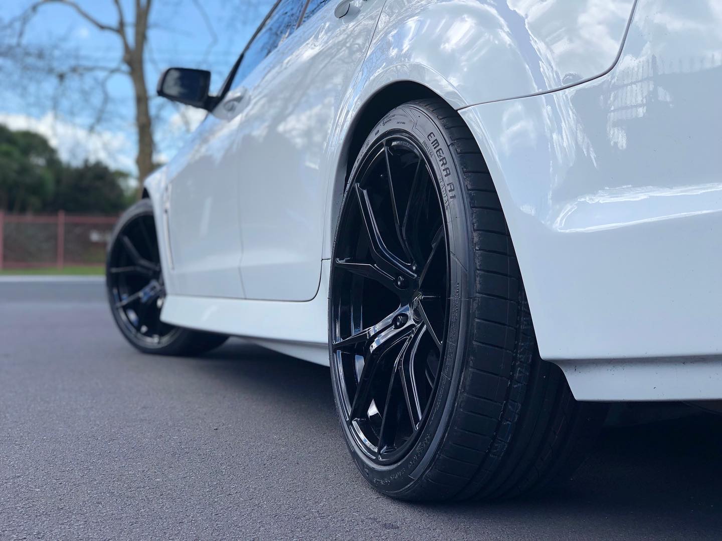 Holden Commodore VF on BGW Compton