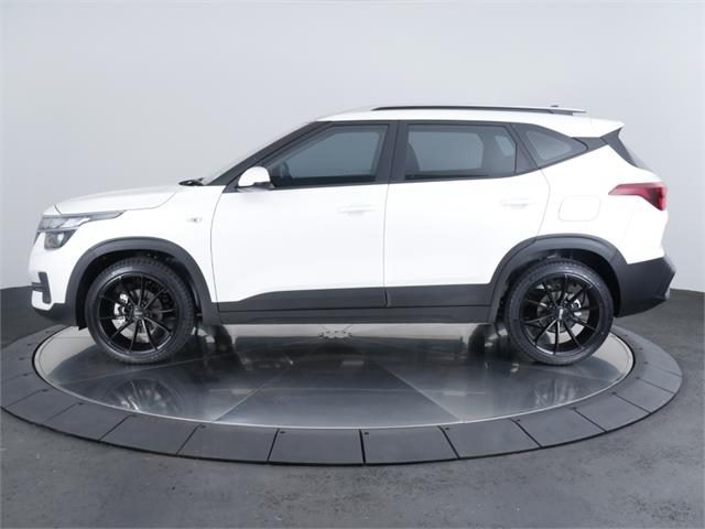 Kia Seltos on BGW Black Titan
