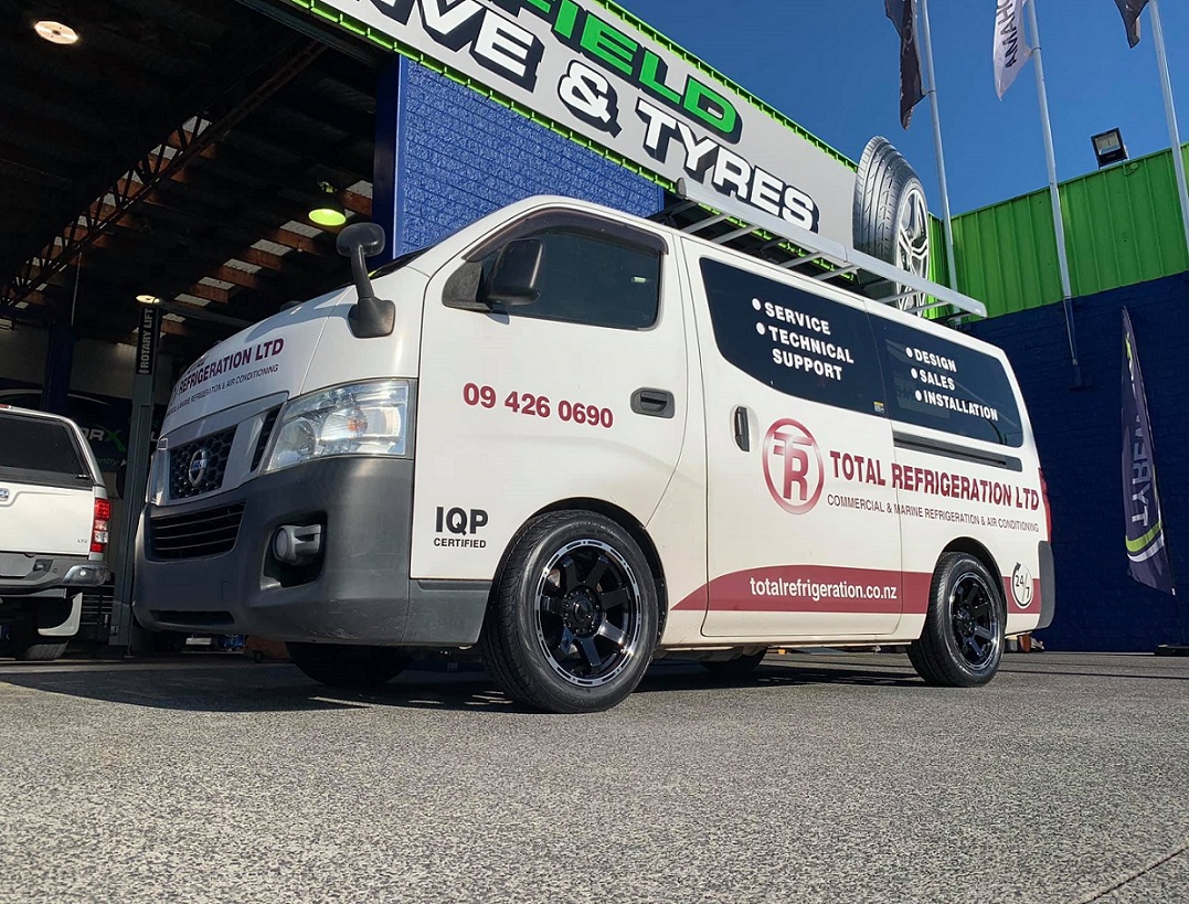 Toyota Hiace on BGW Bandit