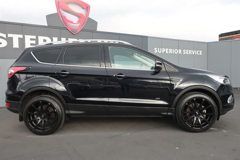 Ford Escape on BGW Pursuit